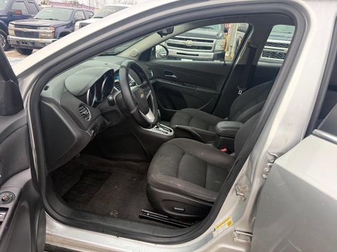 Used 2012 Chevrolet Cruze LT image 5