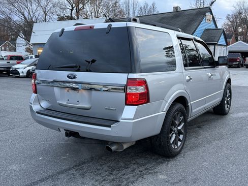 Used 2017 Ford Expedition Limited w/ Equipment Group 301A AWD/4WD image 7