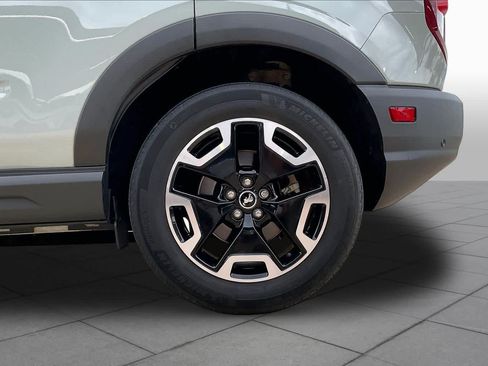 Used 2022 Ford Bronco Sport Outer Banks AWD/4WD image 11