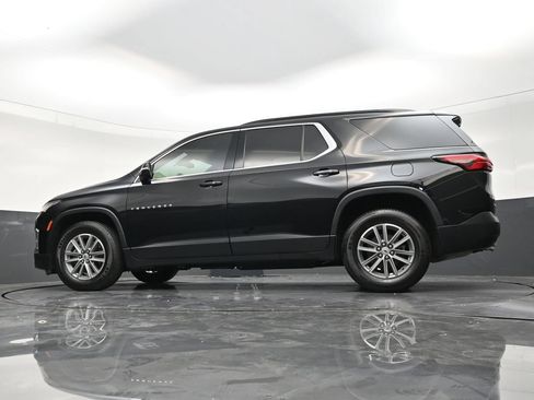 Used 2023 Chevrolet Traverse LT FWD image 22