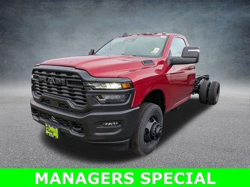 New 2026 RAM 3500 Tradesman image 8