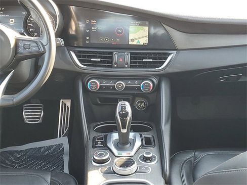 Used 2023 Alfa Romeo Giulia Ti image 16