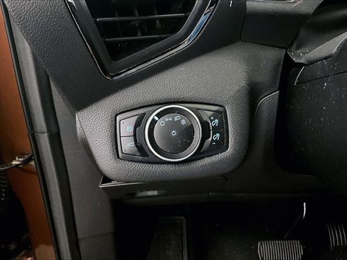 Used 2017 Ford Escape Titanium image 31
