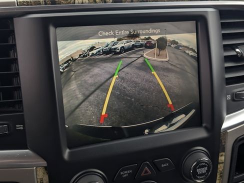 Used 2015 RAM 1500 Outdoorsman image 13