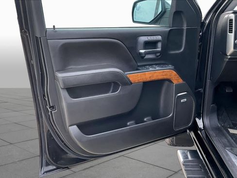 Used 2018 Chevrolet Silverado 1500 High Country AWD/4WD image 22