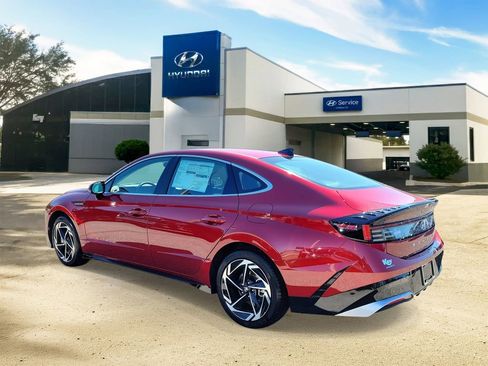 New 2026 Hyundai Sonata SEL FWD image 3