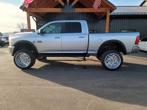 Used 2012 RAM 2500 SLT image 25