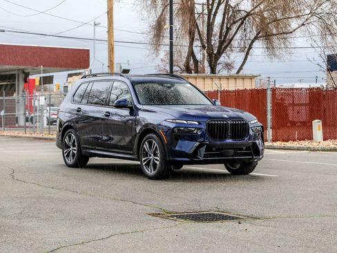 New 2026 BMW X7 xDrive40i w/ Executive Package image 7