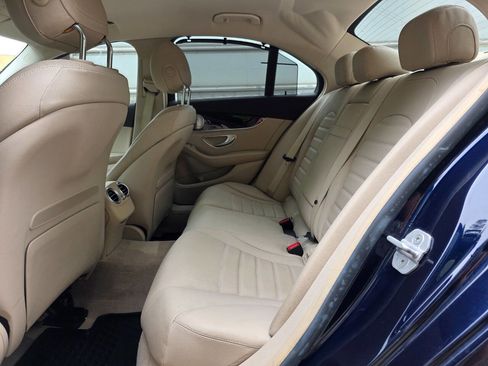 Used 2015 Mercedes-Benz C 300 4MATIC Sedan image 29