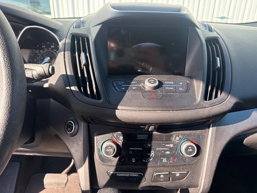 Used 2019 Ford Escape SE FWD image 18