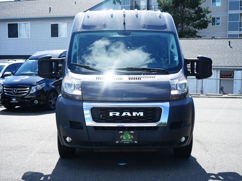 Used 2020 RAM ProMaster 2500 w/ Premium Appearance Group image 2