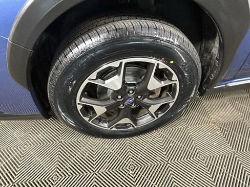 Used 2020 Subaru Crosstrek 2.0i AWD/4WD image 10