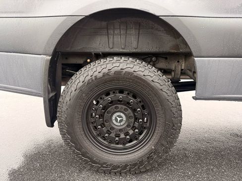 Used 2023 Mercedes-Benz Sprinter 2500 image 34