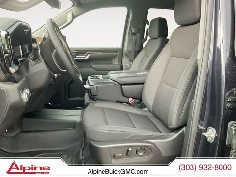 Used 2025 GMC Sierra 1500 Elevation AWD/4WD image 9