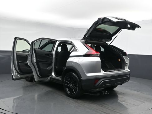 Used 2023 Mitsubishi Eclipse Cross LE AWD/4WD image 28