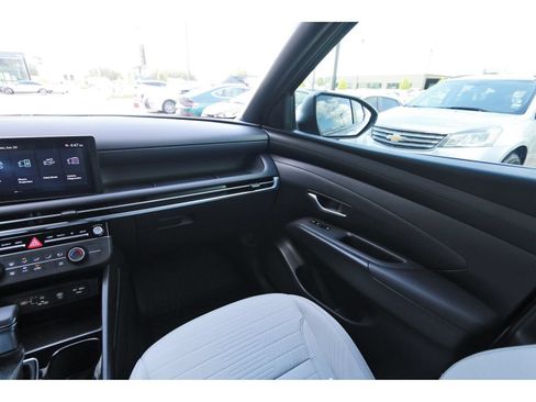 Certified 2026 Hyundai Santa Cruz SE FWD image 13