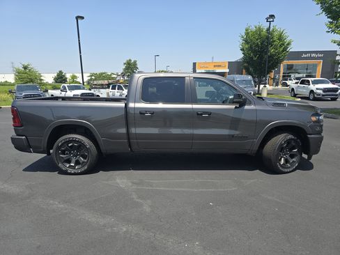 New 2025 RAM 1500 Big Horn AWD/4WD image 18