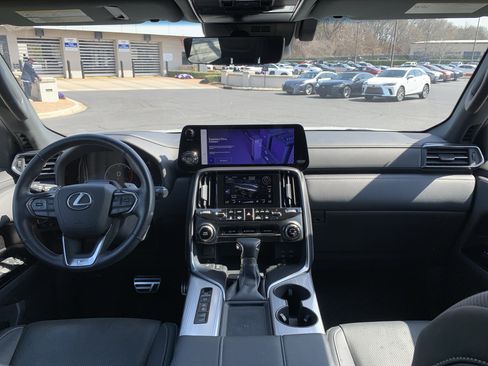 Certified 2025 Lexus LX 600 F Sport w/ Accessory Package (2T) image 30