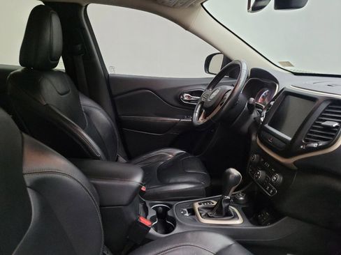 Used 2015 Jeep Cherokee Limited image 21