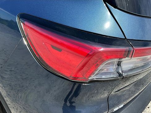 Used 2020 Ford Escape SE image 29