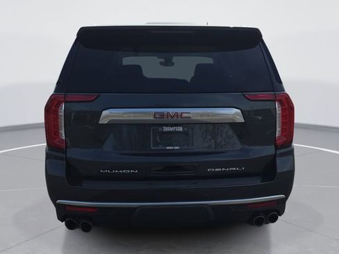 Used 2021 GMC Yukon Denali w/ Advanced Technology Package image 4