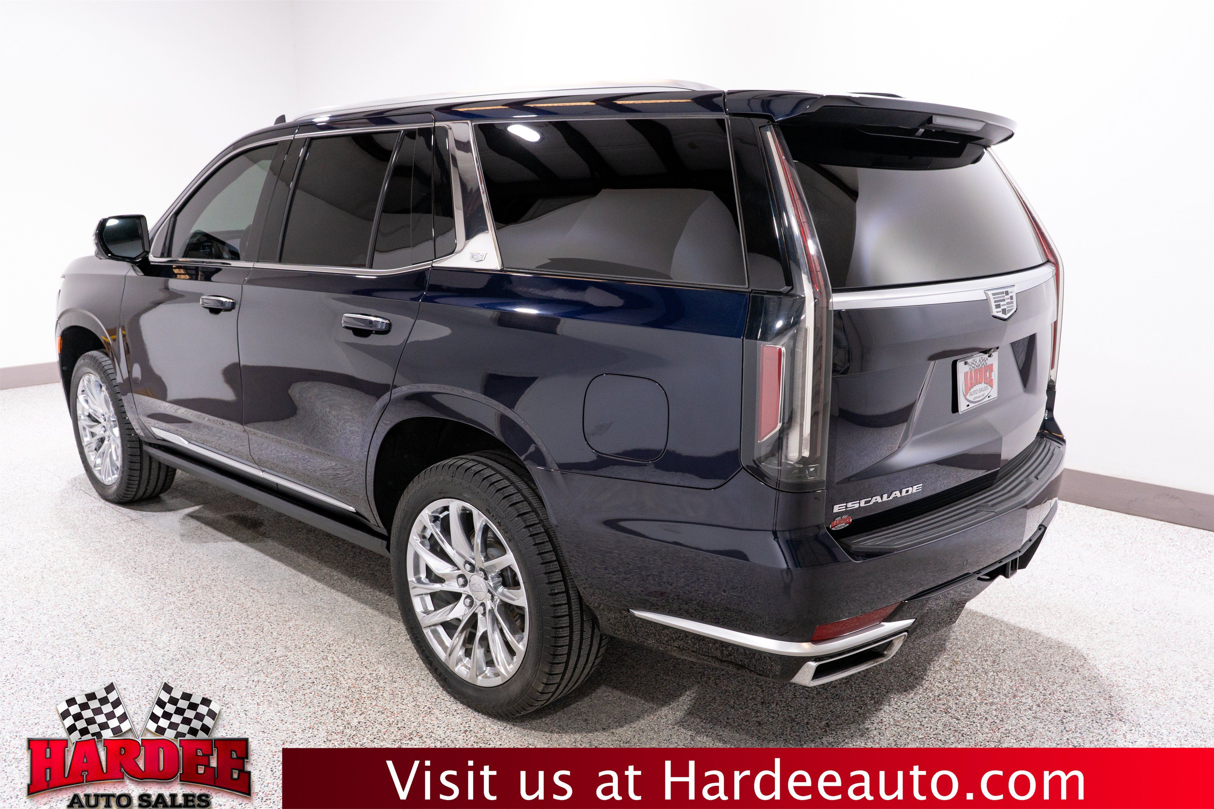 Used 2021 Cadillac Escalade Premium Luxury w/ Driver Assist Tech Package RWD image 3