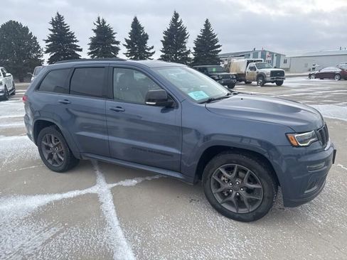 Used 2020 Jeep Grand Cherokee Limited X image 2