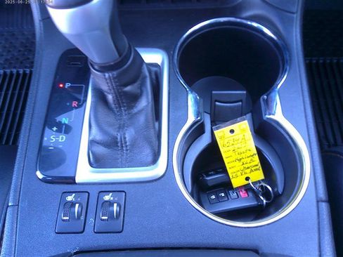Used 2017 Toyota Highlander XLE w/ Protection Package #3 AWD/4WD image 18