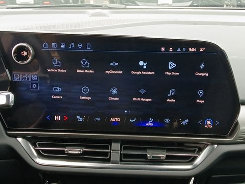 New 2026 Chevrolet Equinox EV LT image 12