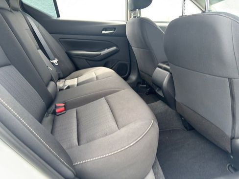 Used 2022 Nissan Altima 2.5 S FWD image 30