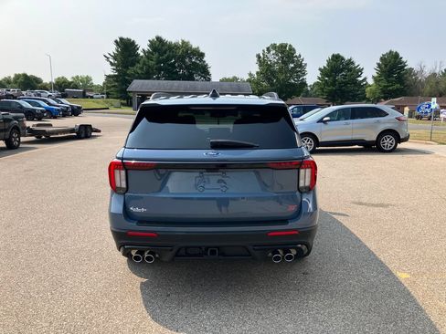 Used 2025 Ford Explorer ST AWD/4WD image 7
