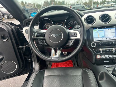 Used 2017 Ford Mustang GT Premium w/ Equipment Group 401A image 8