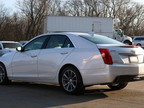 Used 2018 Cadillac CTS Luxury image 15