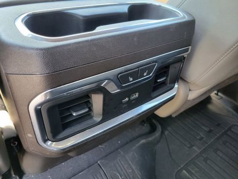 Used 2022 GMC Sierra 1500 SLT w/ SLT Convenience Package AWD/4WD image 23