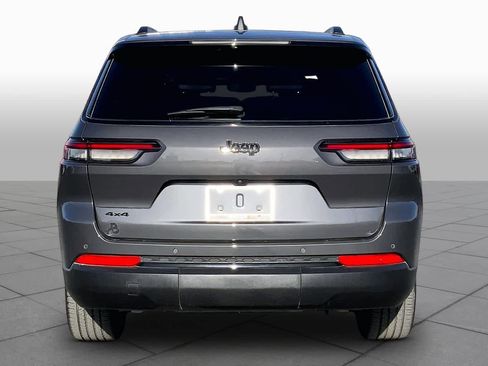 Used 2024 Jeep Grand Cherokee L Altitude AWD/4WD image 5