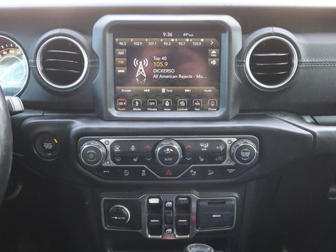 Used 2018 Jeep Wrangler Unlimited Sahara w/ Dual Top Group image 35