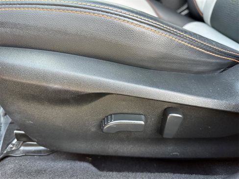 Used 2019 Subaru Crosstrek 2.0i Limited w/ Popular Package #3 image 19