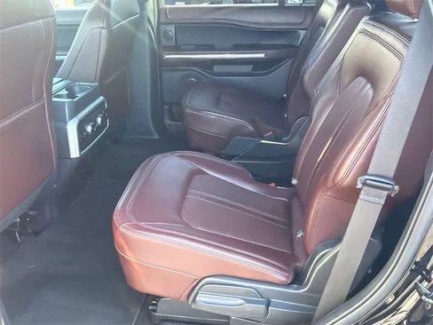 Used 2023 Ford Expedition Limited image 18