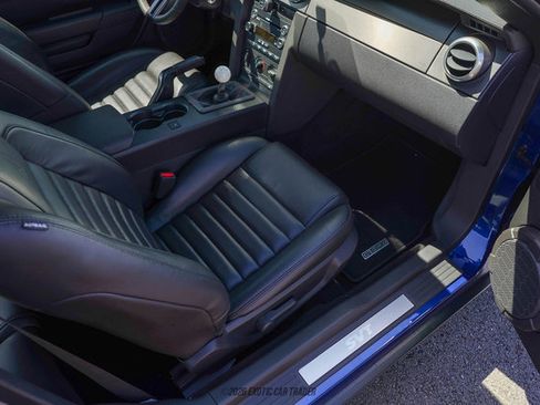 Used 2009 Ford Mustang Shelby GT500 RWD image 31