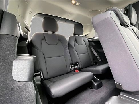 Certified 2026 Volvo XC90 B6 Plus w/ Protection Package Premier image 26