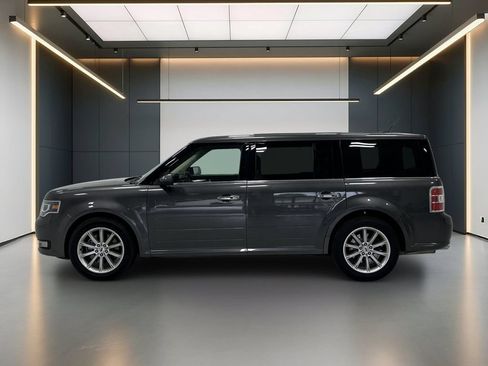 Used 2019 Ford Flex Limited FWD image 2