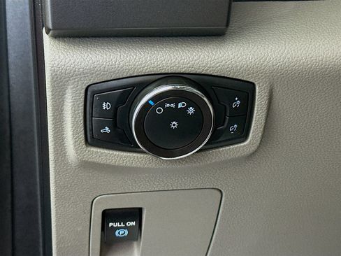 Used 2019 Ford F150 XLT AWD/4WD image 10