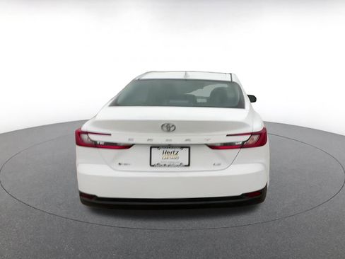 Used 2025 Toyota Camry LE image 12