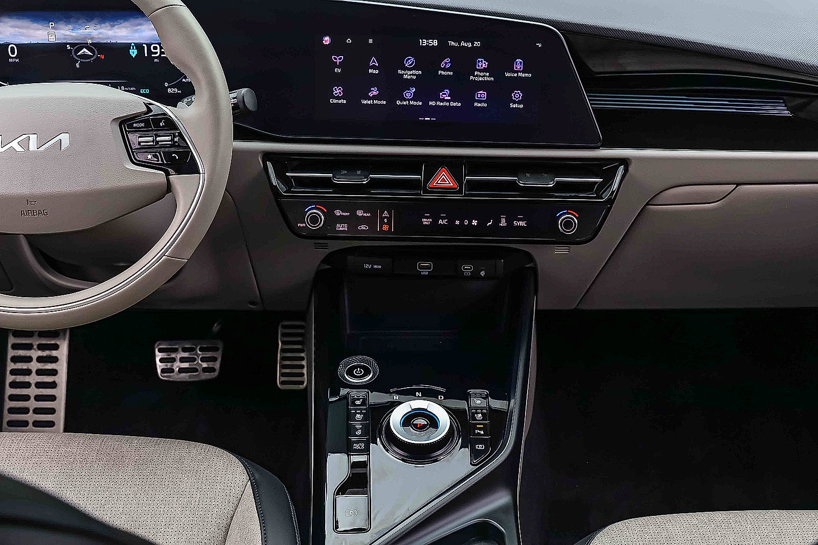 Certified 2025 Kia Niro Wave w/ Wave Preserve Package FWD image 10
