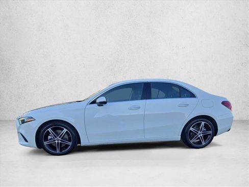 Used 2022 Mercedes-Benz A 220 image 9