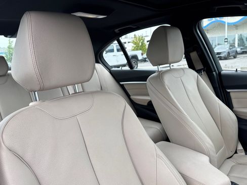 Used 2017 BMW 330e image 32