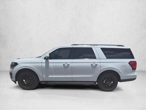 Used 2024 Ford Expedition Max XLT AWD/4WD image 8