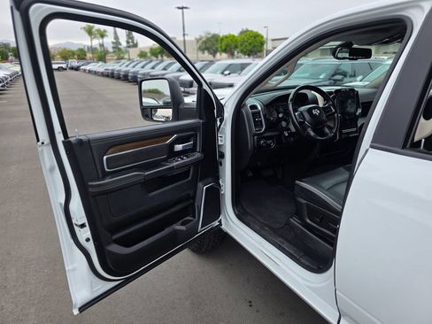 Used 2024 RAM 2500 Laramie AWD/4WD image 40