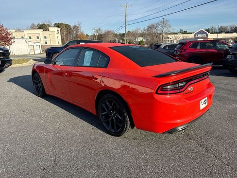 Used 2022 Dodge Charger SXT w/ Blacktop Package image 5