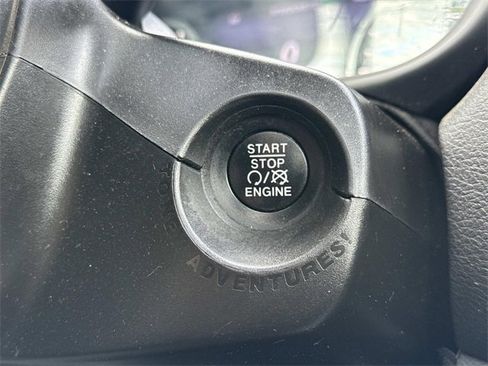 Used 2020 Jeep Renegade Trailhawk w/ UConnect 8.4 Nav Group image 14